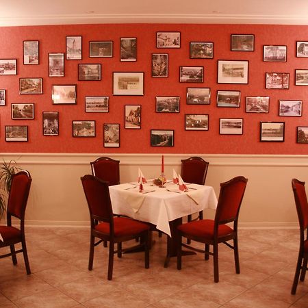 Hotel & Restaurant Maerkische Schweiz Buckow Buitenkant foto