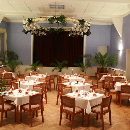 Hotel & Restaurant Maerkische Schweiz Buckow Buitenkant foto