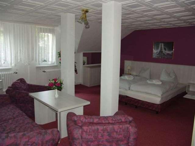 Hotel & Restaurant Maerkische Schweiz Buckow Buitenkant foto